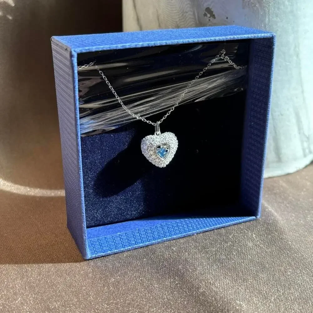 Swarovski heart necklace with blue Swarovski crystal